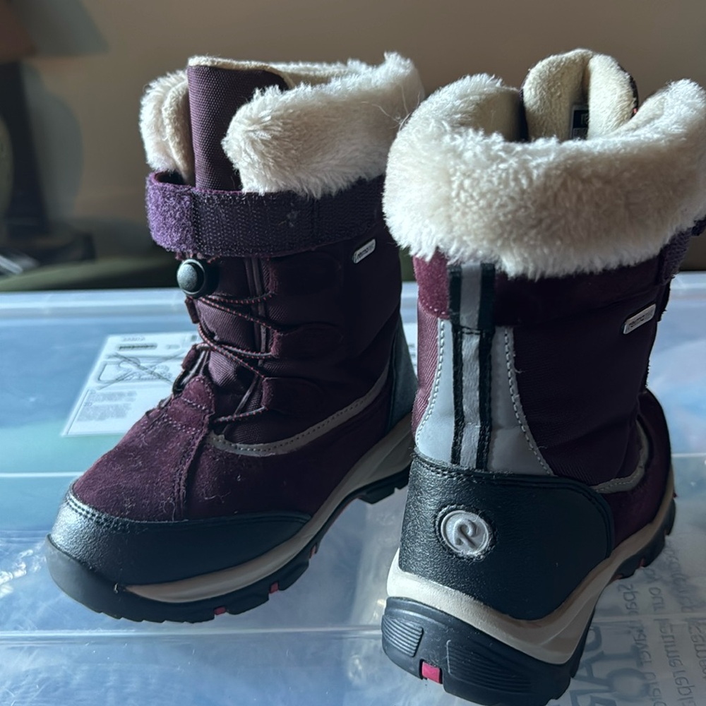 Incredible winter boots. Barely worn but ordered the next size up for next year!